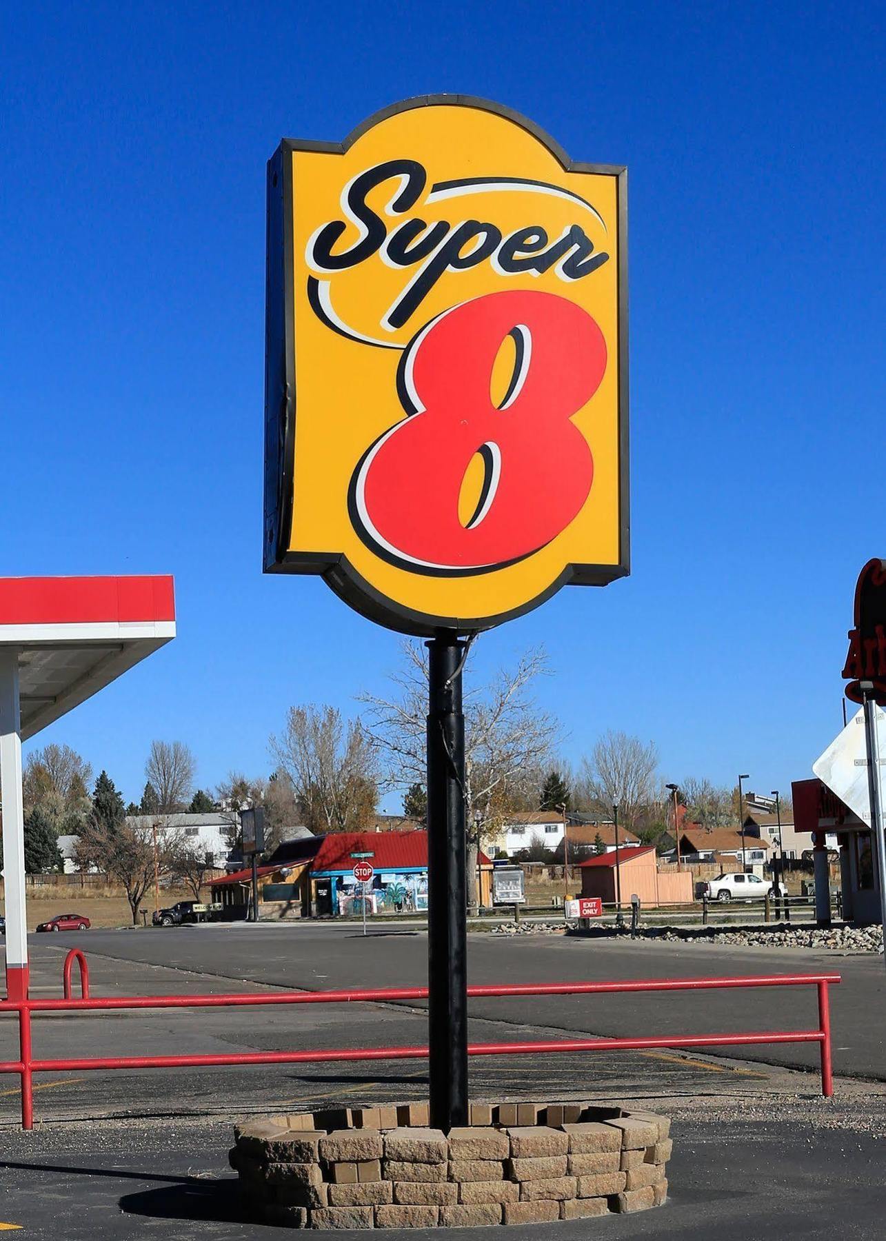 Super 8 By Wyndham Douglas Ngoại thất bức ảnh